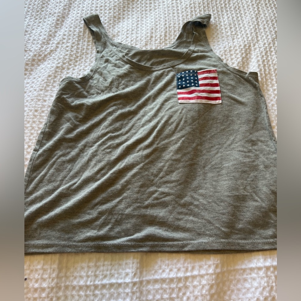 Grey tank with flag pocket